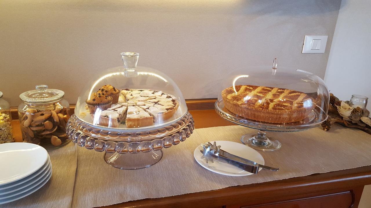 Altebas Bed & Breakfast Nogaredo di Prato Екстериор снимка