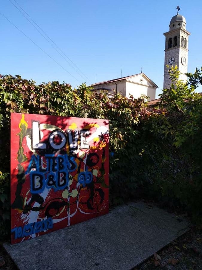 Altebas Bed & Breakfast Nogaredo di Prato Екстериор снимка